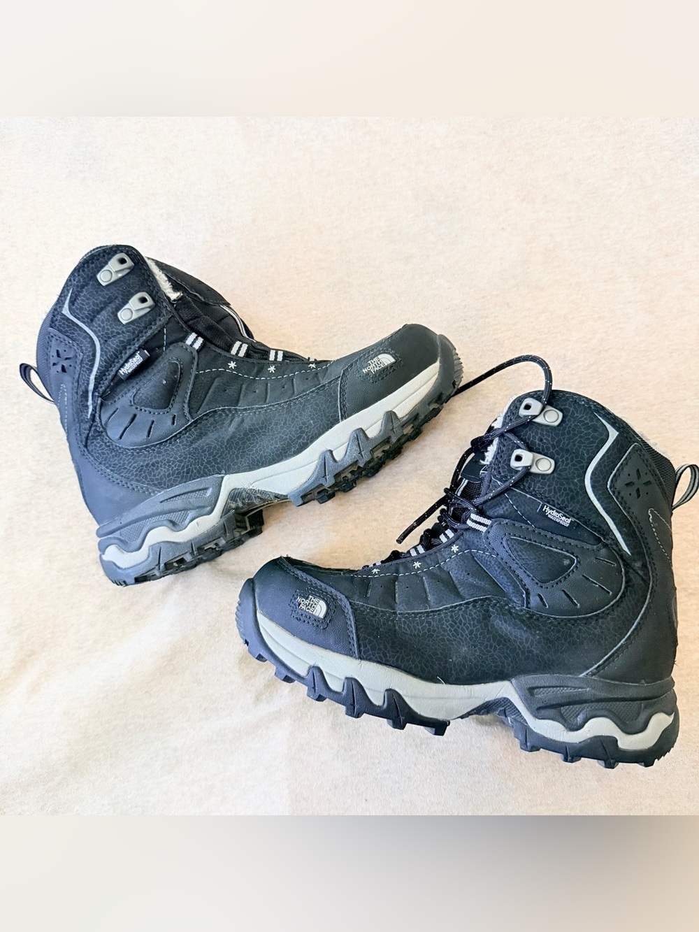 North Face HydroSeal winter hiking and snow boots